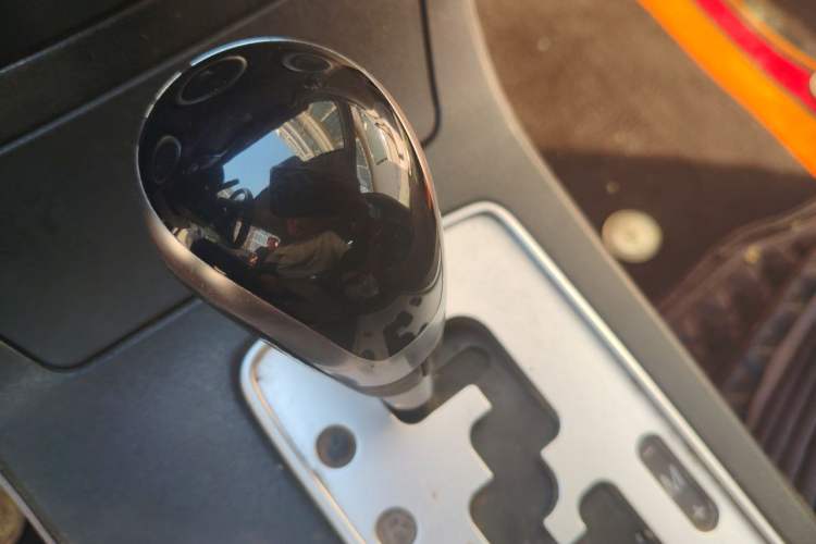 Used Bestune B70 2007 2.0L automatic luxury edition Gear Lever