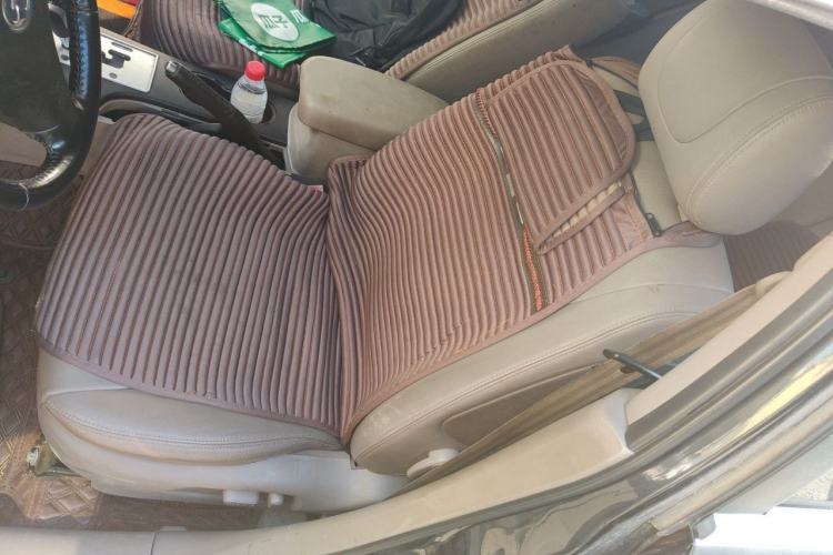 Used Bestune B70 2007 2.0L automatic luxury edition Left Front Seat