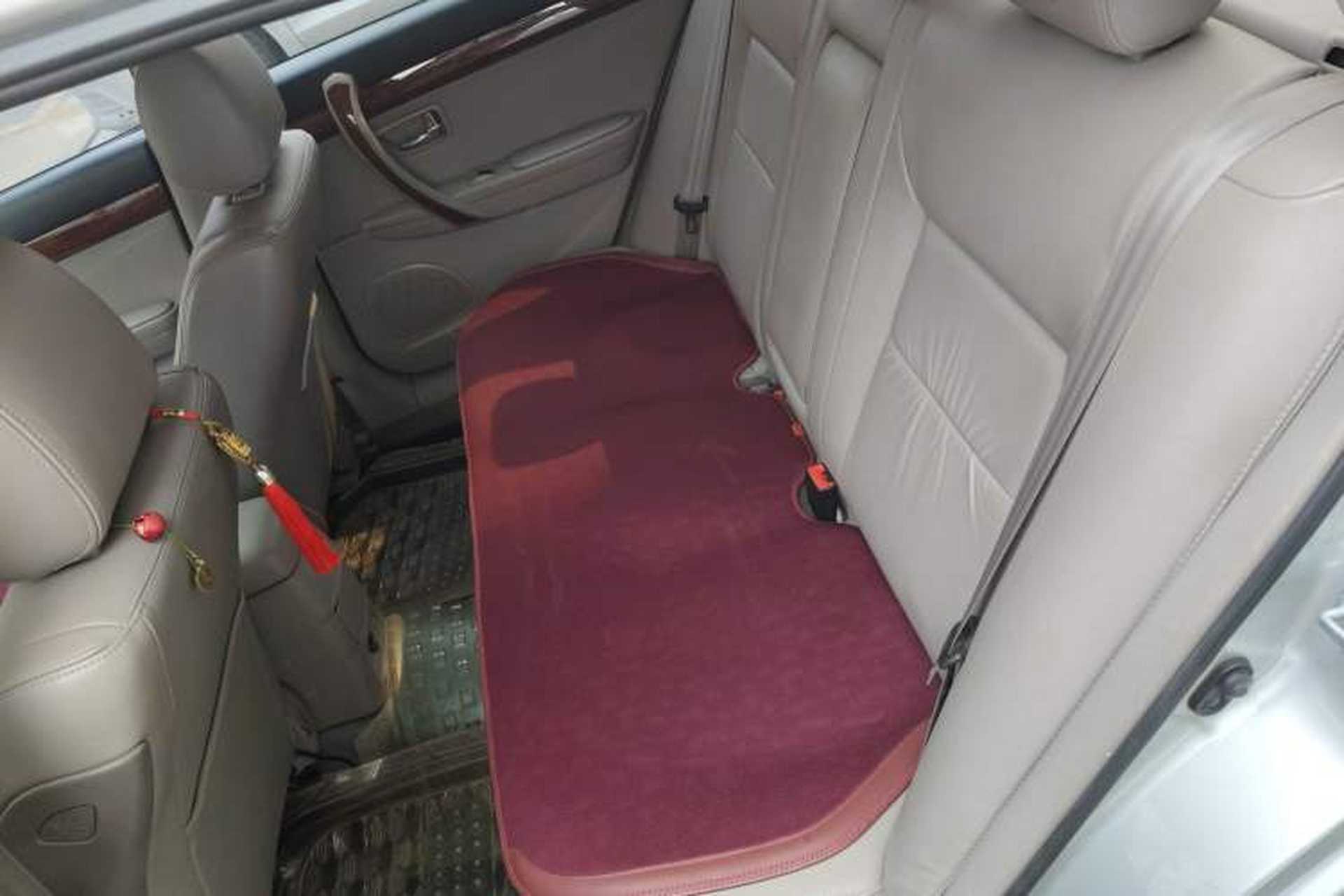 Used Bestune B70 2007 2.0L automatic luxury edition Left Rear Seat