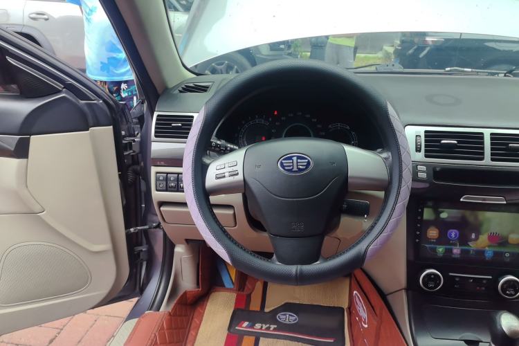 Used Bestune B70 2009 2.0L manual Elite version Steering Wheel