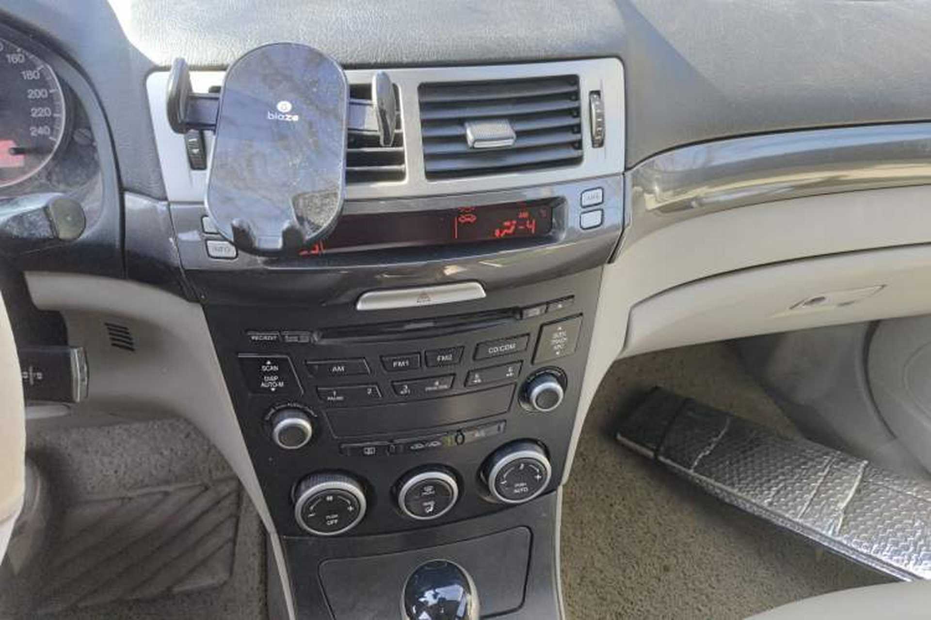 Used Bestune B70 2010 2.0L automatic luxury version Audio And AC Panel