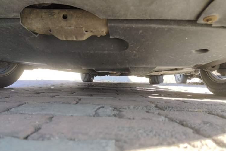 Used Bestune B70 2010 2.0L automatic luxury version Chassis Front