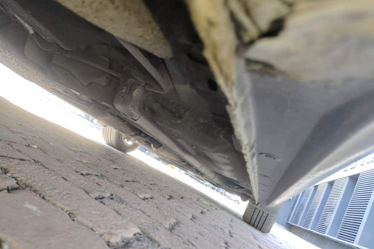 Used Bestune B70 2010 2.0L automatic luxury version Chassis Rear Right