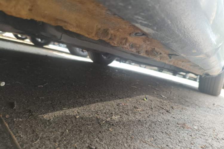 Used Bestune B70 2010 2.0L manual Elite version Chassis Rear Right