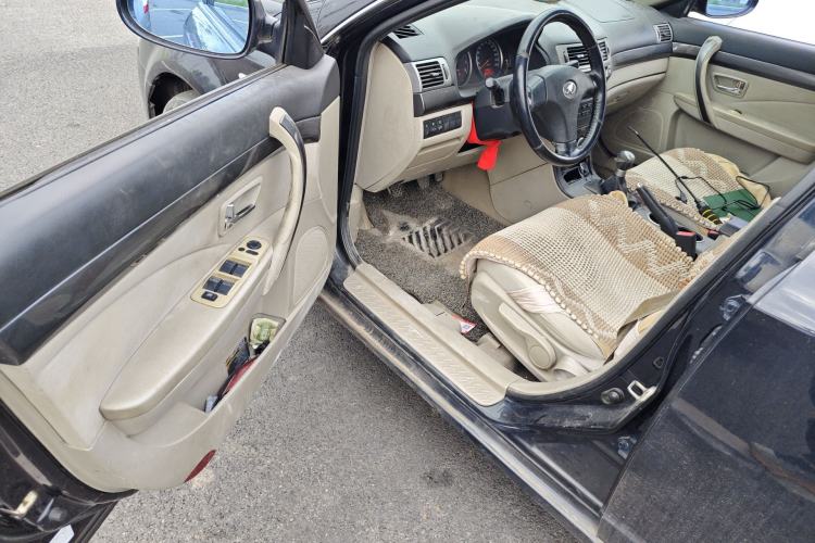 Used Bestune B70 2010 2.0L manual Comfort trim level Driver Seat