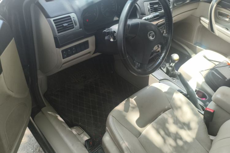 Used Bestune B70 2010 2.0L manual Elite version Driver Seat