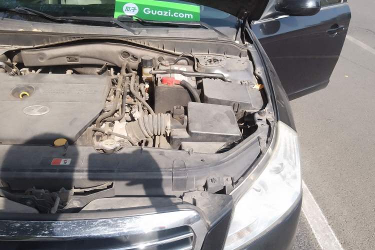 Used Bestune B70 2010 2.0L automatic luxury version Engine Bay Left
