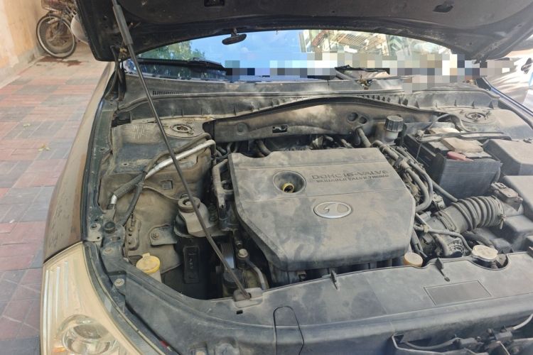 Used Bestune B70 2010 2.0L manual Elite version Engine Bay Right