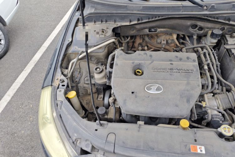 Used Bestune B70 2010 2.0L manual Comfort trim level Engine Bay Right