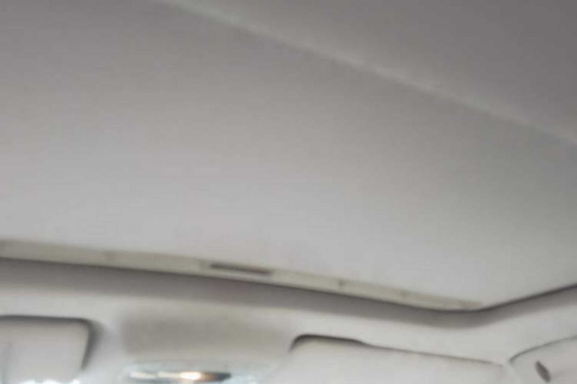 Used Bestune B70 2010 2.0L automatic luxury version Headliner