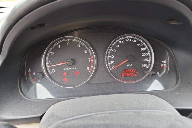 Used Bestune B70 2010 2.0L manual Comfort trim level Instrument Cluster