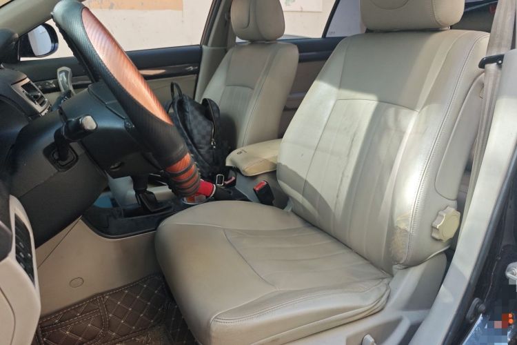 Used Bestune B70 2010 2.0L manual Elite version Left Front Seat