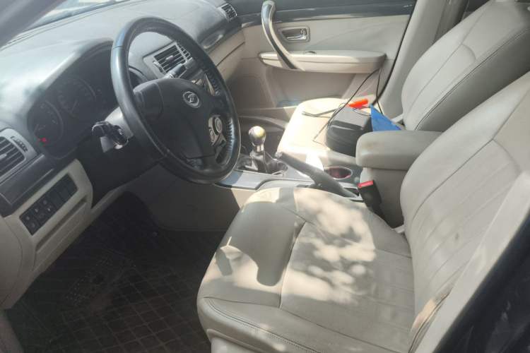 Used Bestune B70 2010 2.0L manual Elite version Left Front Seat