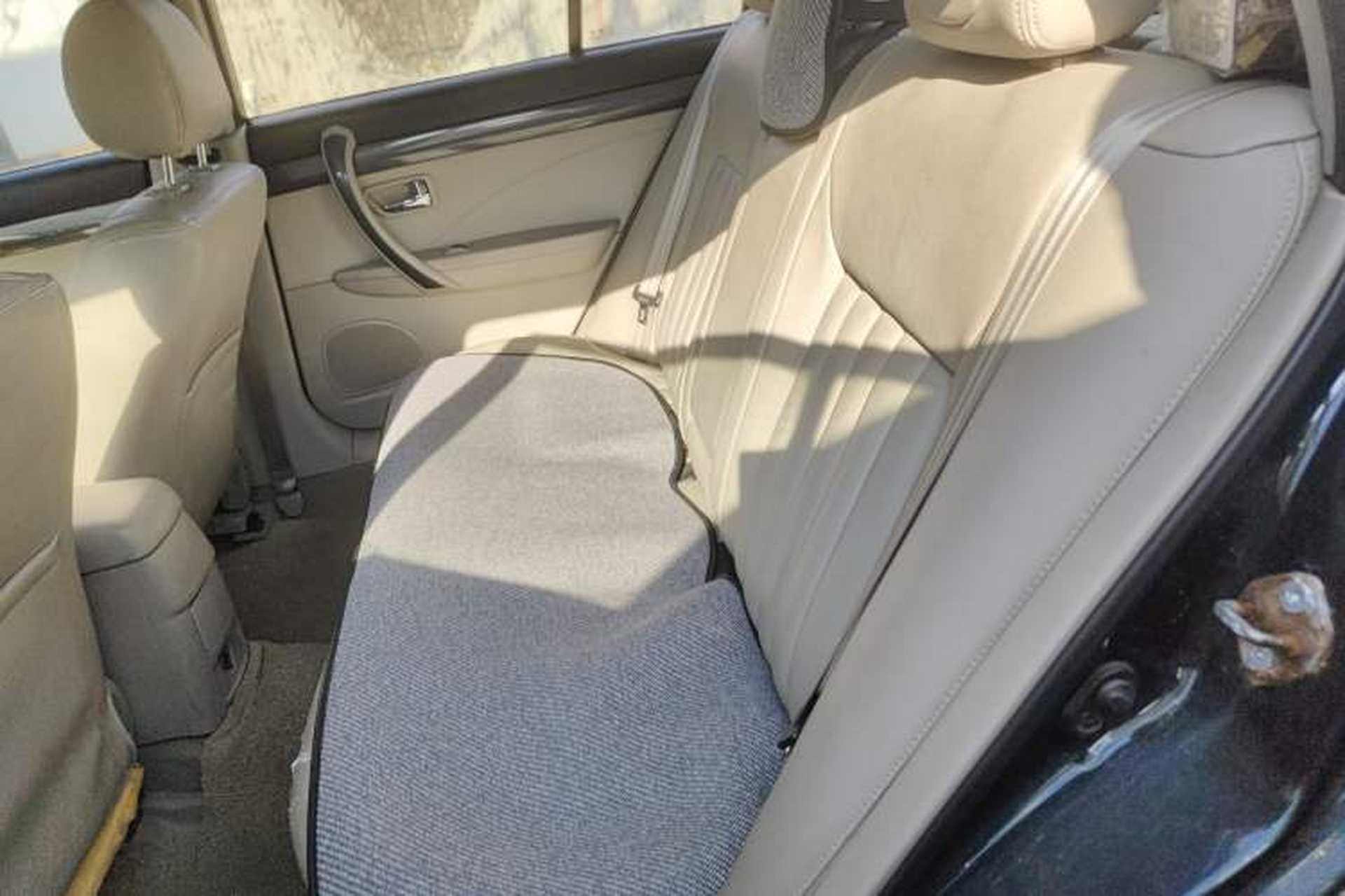 Used Bestune B70 2010 2.0L automatic luxury version Left Rear Seat