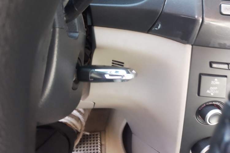 Used Bestune B70 2010 2.0L automatic luxury version Vehicle Key