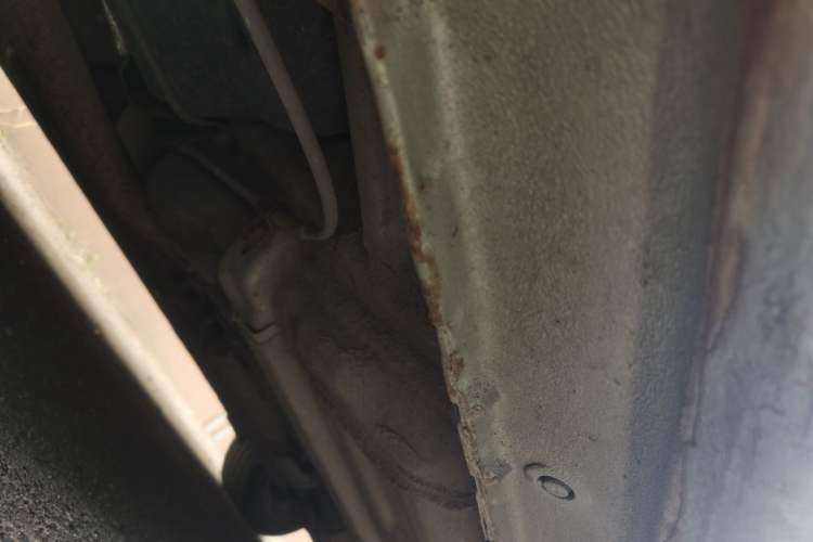 Used Bestune B70 2010 2.0L automatic luxury version Chassis Rear Right