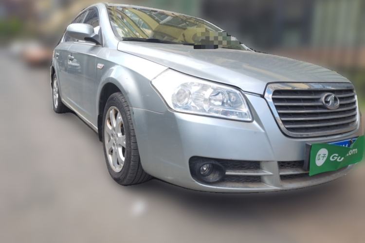 Used Bestune B70 2010 2.0L automatic luxury version Front Right 45 Deg