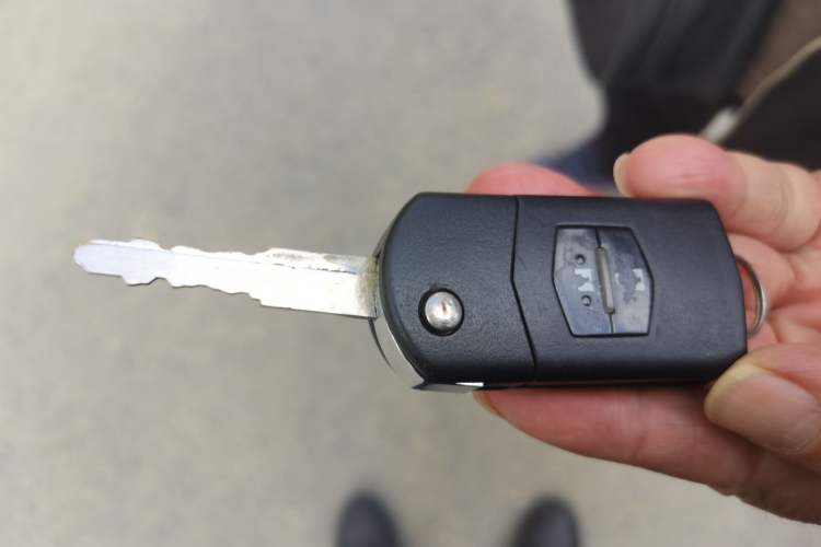 Used Bestune B70 2010 2.0L automatic luxury version Vehicle Key