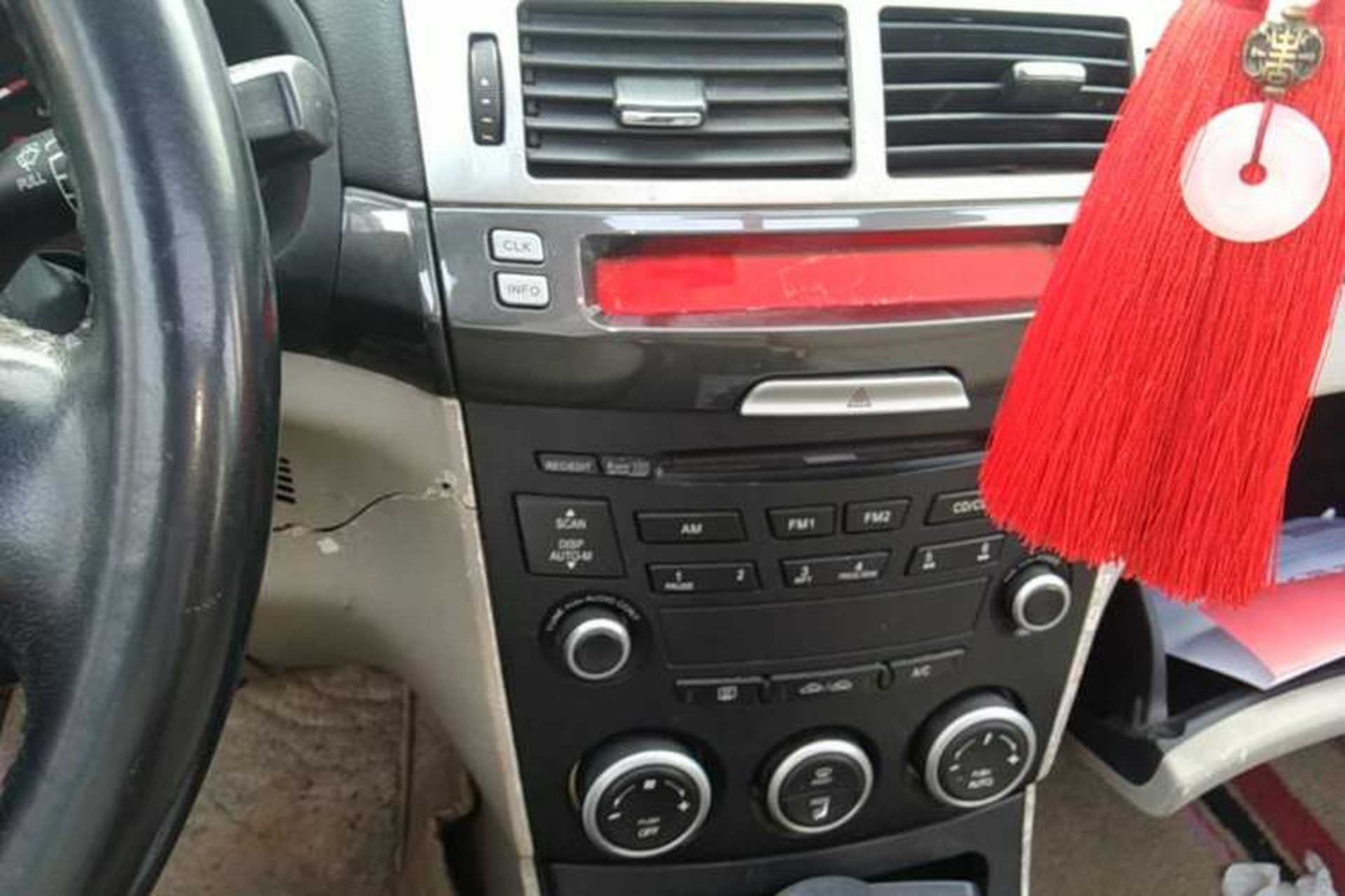 Used Bestune B70 2010 2.0L automatic comfort version Audio And AC Panel