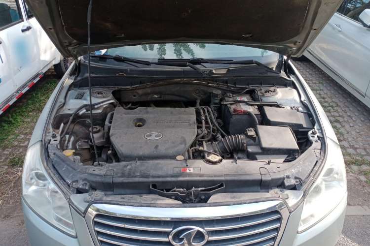 Used Bestune B70 2010 2.0L manual Elite version Engine Bay