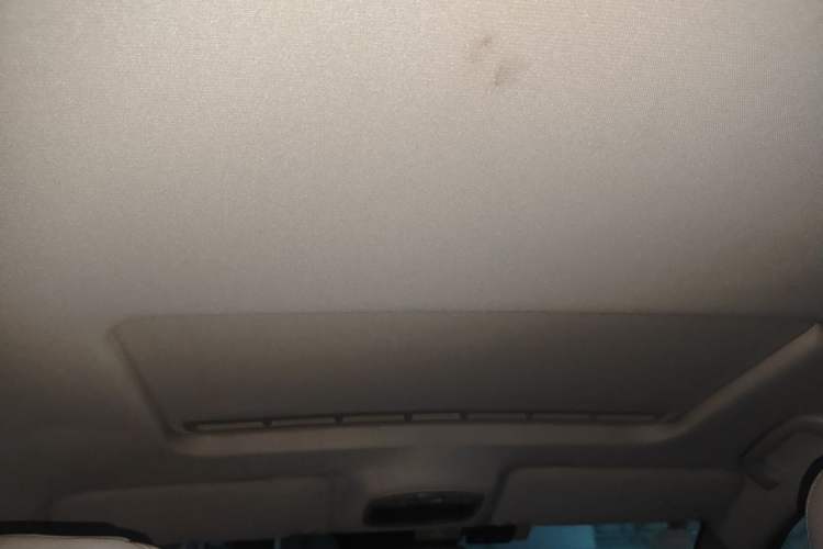 Used Bestune B70 2010 2.0L manual Elite version Headliner