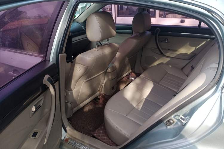 Used Bestune B70 2010 2.0L manual Elite version Left Rear Seat