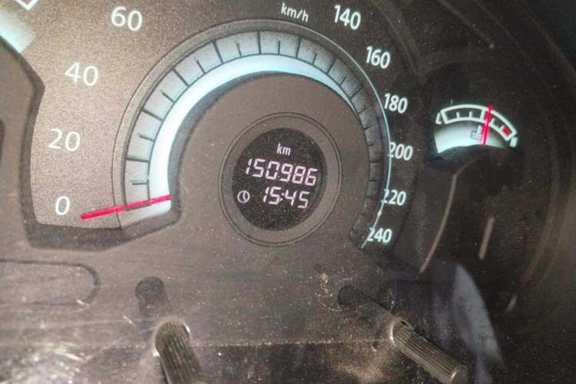 Used Bestune B70 2010 2.0L Manual Fashionable Edition Odometer Close Up