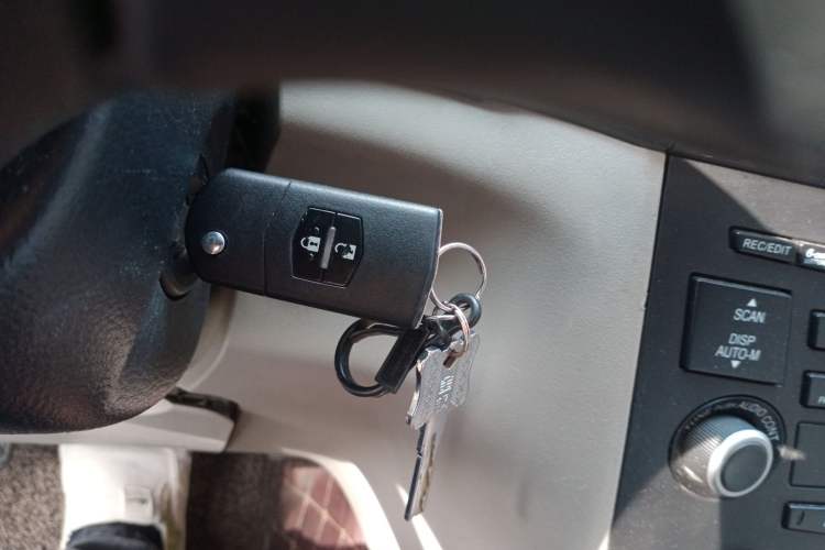 Used Bestune B70 2010 2.0L manual Elite version Vehicle Key