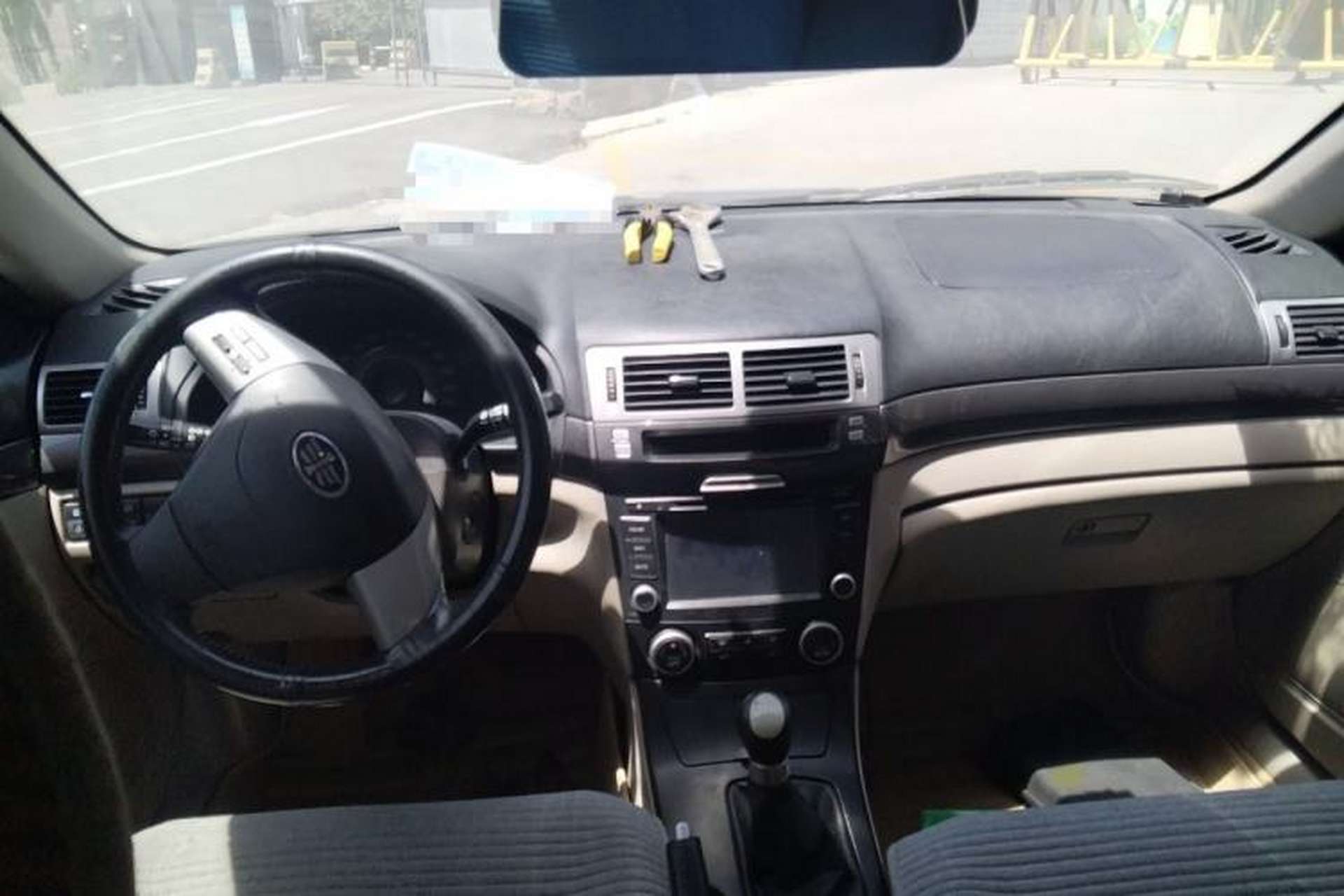 Used Bestune B70 2011 2.0L Manual Elite Edition Center Console
