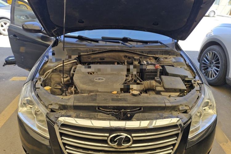 Used Bestune B70 2011 2.0L Manual Elite Edition Engine Bay