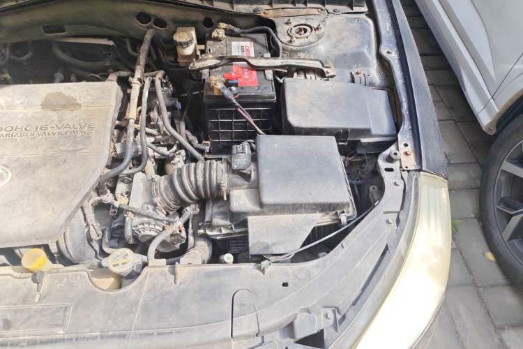 Used Bestune B70 2011 2.0L automatic luxury edition Engine Bay Left