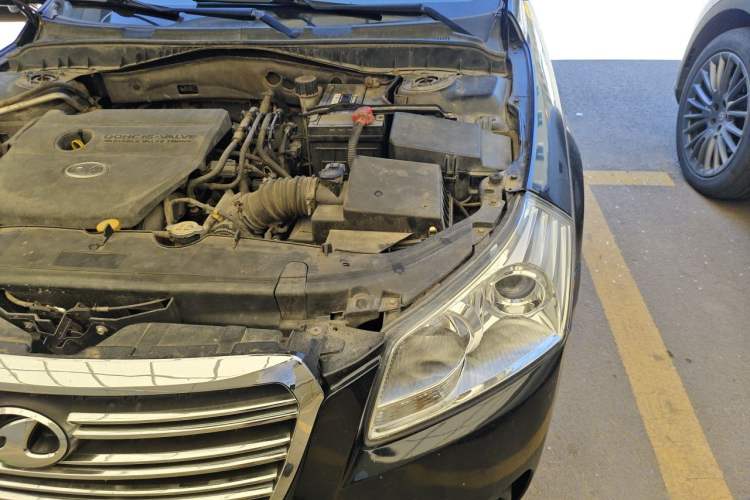 Used Bestune B70 2011 2.0L Manual Elite Edition Engine Bay Left
