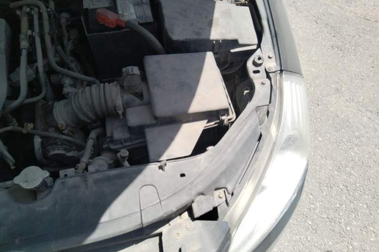 Used Bestune B70 2011 2.0L Manual Elite Edition Engine Bay Left