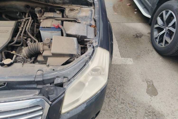 Used Bestune B70 2011 2.0L Automatic Fashion Version Engine Bay Left