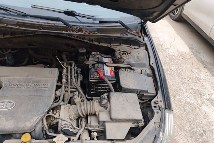 Used Bestune B70 2011 2.0L Manual Elite Edition Engine Bay Left