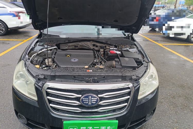 Used Bestune B70 2011 2.0L automatic luxury edition Engine Bay