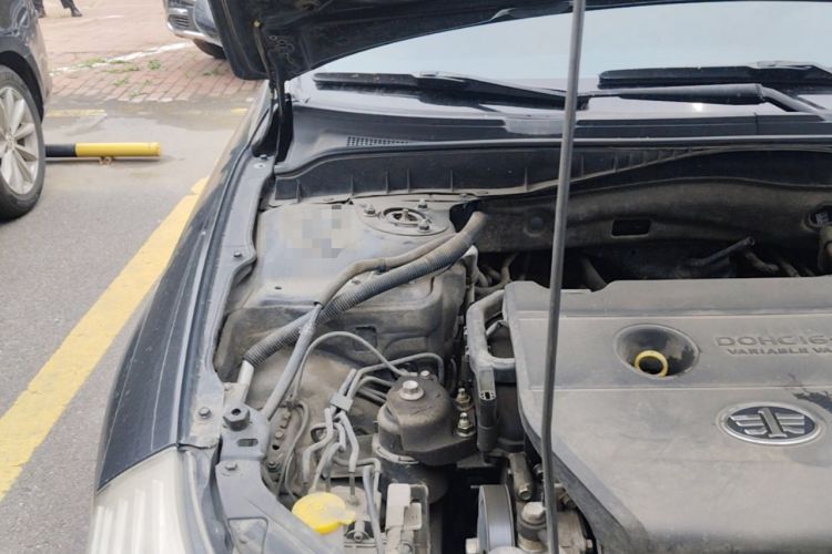 Used Bestune B70 2011 2.0L Automatic Fashion Version Engine Bay Right