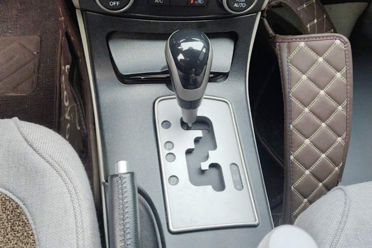 Used Bestune B70 2011 2.0L Automatic Fashion Version Gear Lever