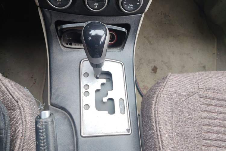 Used Bestune B70 2011 2.0L Automatic Fashion Version Gear Lever