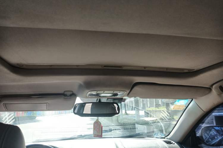 Used Bestune B70 2011 2.0L automatic luxury edition Headliner