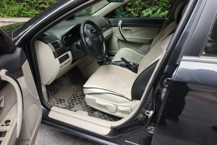 Used Bestune B70 2011 2.0L Automatic Fashion Version Left Front Seat