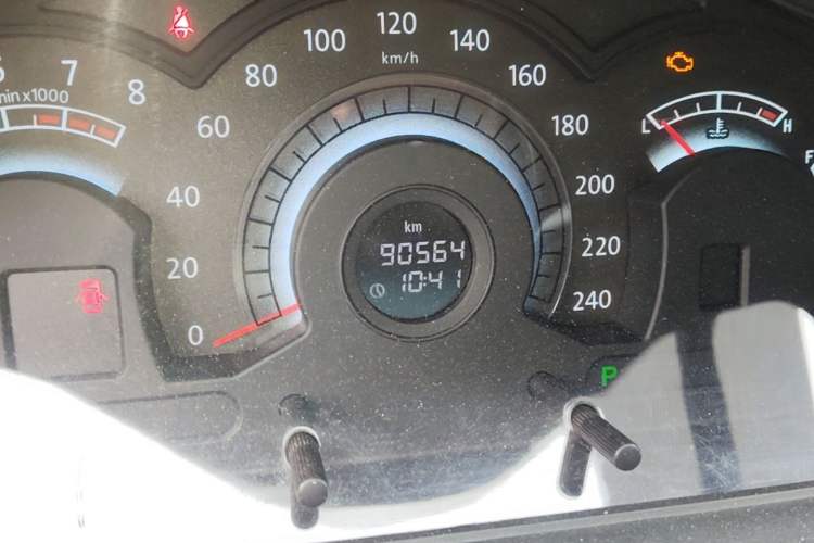 Used Bestune B70 2011 2.0L Automatic Fashion Version Odometer Close Up