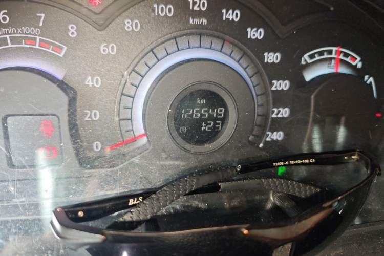 Used Bestune B70 2011 2.0L Automatic Smart Edition Odometer Close Up