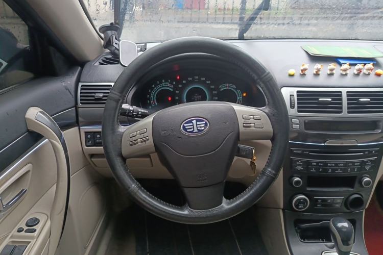 Used Bestune B70 2011 2.0L automatic luxury edition Steering Wheel