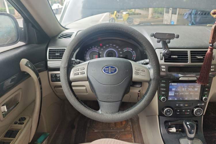 Used Bestune B70 2011 2.0L Automatic Smart Edition Steering Wheel