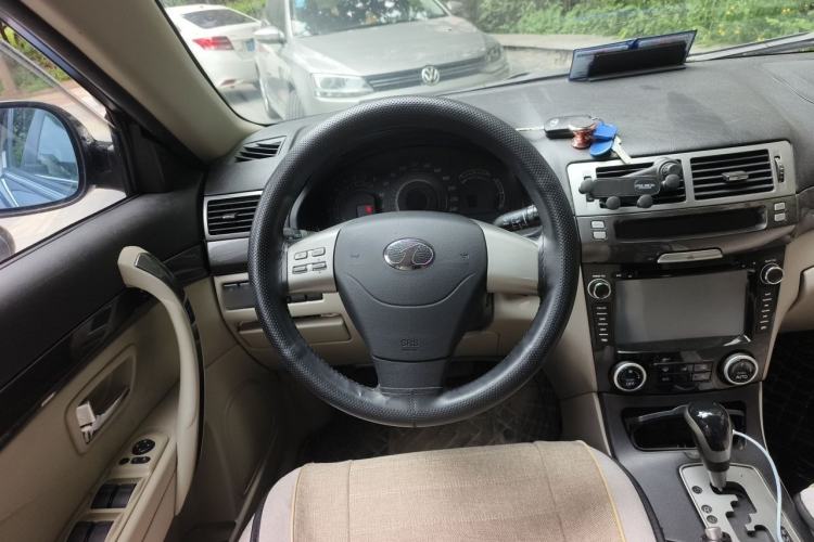 Used Bestune B70 2011 2.0L Automatic Fashion Version Steering Wheel