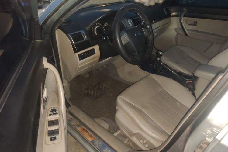 Used Bestune B70 2011 2.0L Manual Fashionable Edition Driver Seat