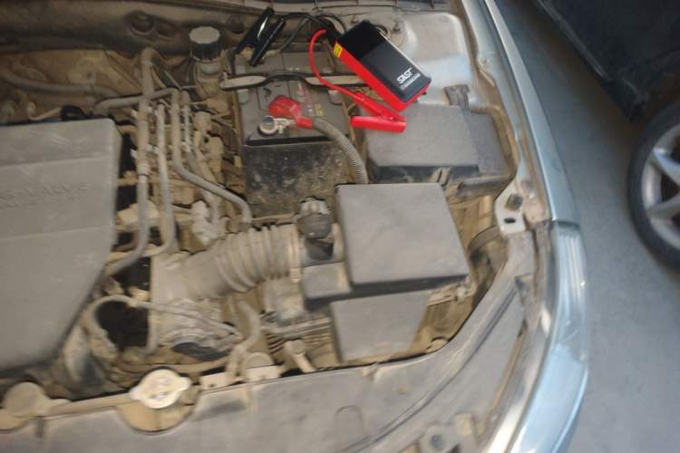 Used Bestune B70 2011 2.0L Manual Fashionable Edition Engine Bay Left