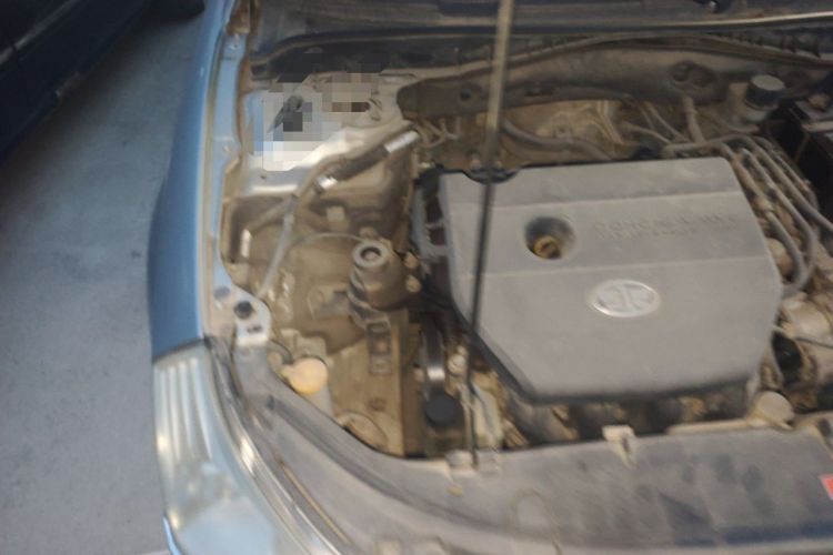 Used Bestune B70 2011 2.0L Manual Fashionable Edition Engine Bay Right