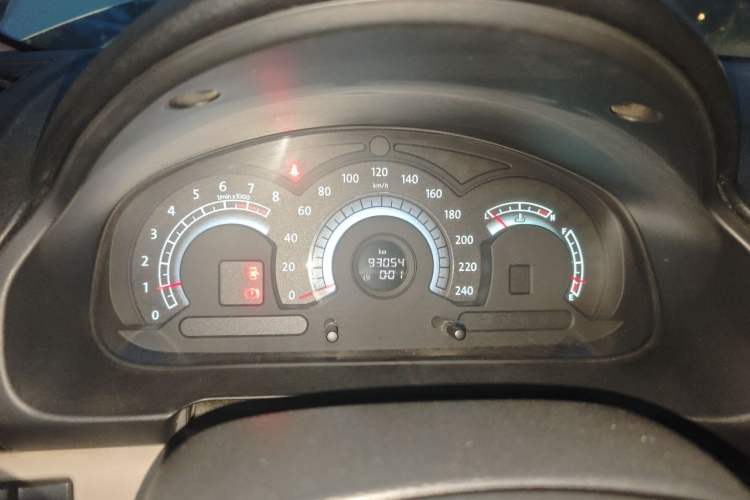 Used Bestune B70 2011 2.0L Manual Fashionable Edition Instrument Cluster